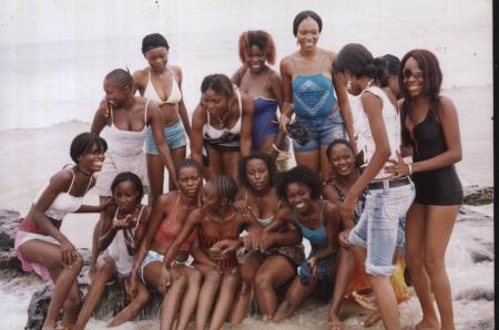mes amies et moi a la plage